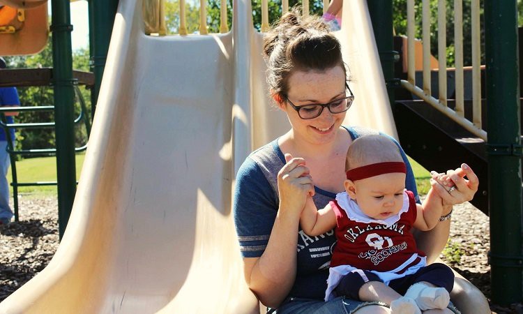 143-176426-mom-baby-slide-1505734361