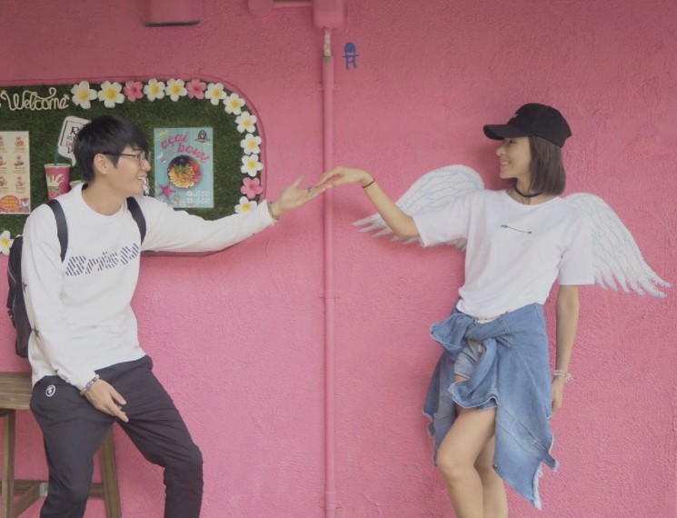 -2017-10-03-12.45.59_15958953059d318bee9665