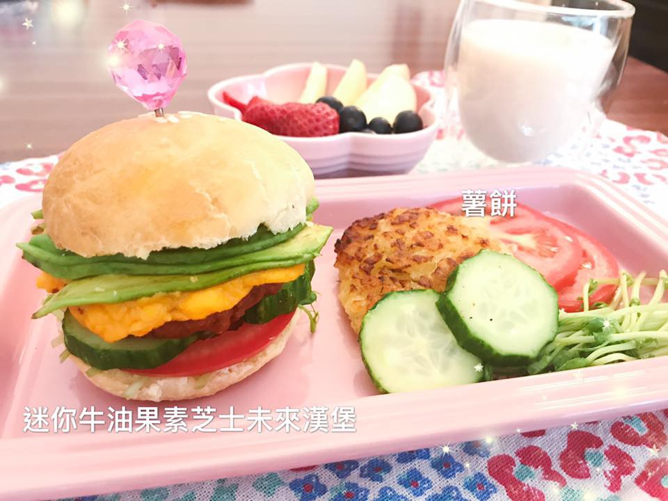 22310269_867721370052829_2773479429003677114_n