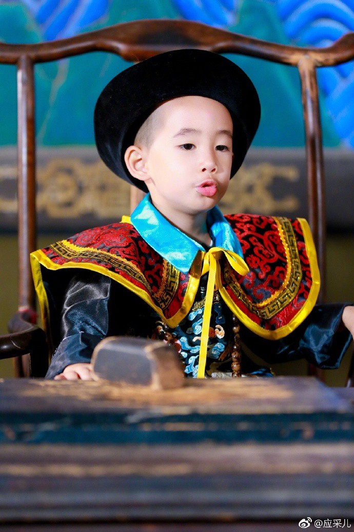 4ab6c391gy1fk63c575fxj20qo1407ct