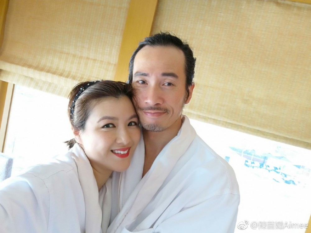 683c0757gy1fe7ag5ky9aj20zk0qo78f