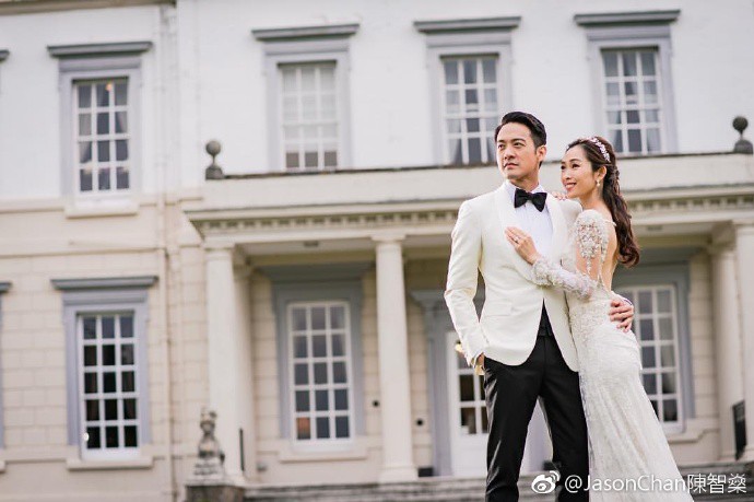 770188e5ly1fjp44y0ys6j20u00jy75l