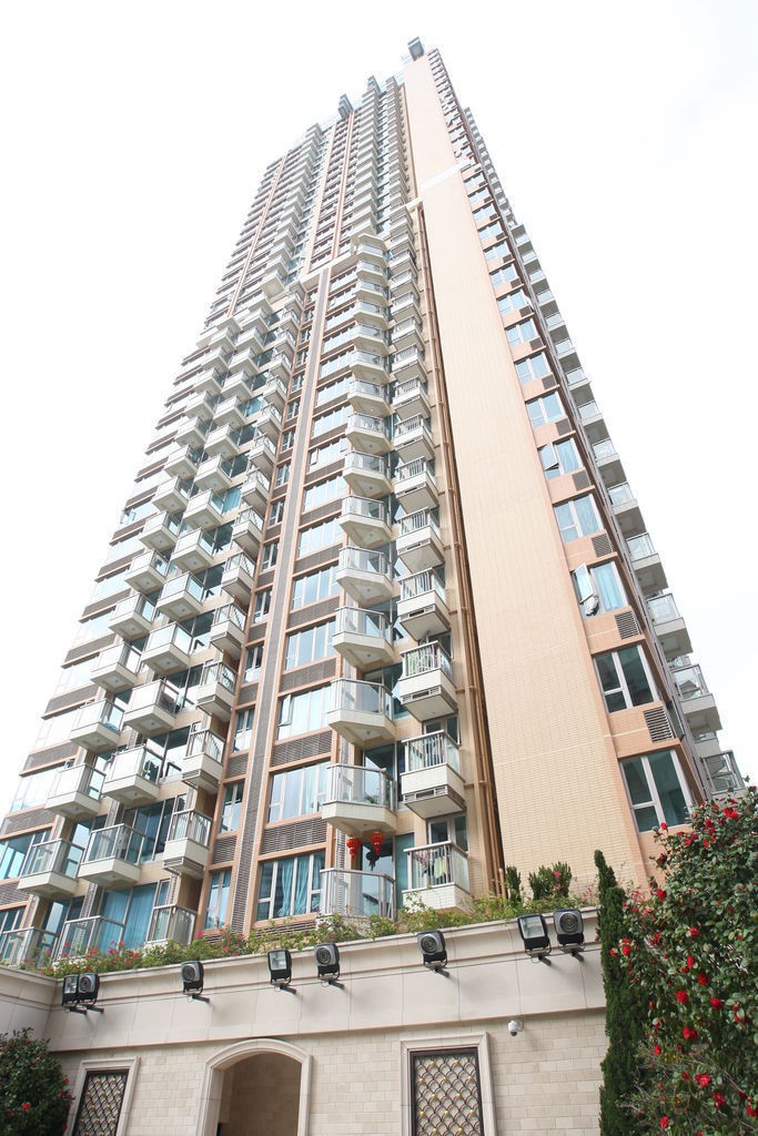 fain0128006_11_1024x1024_w