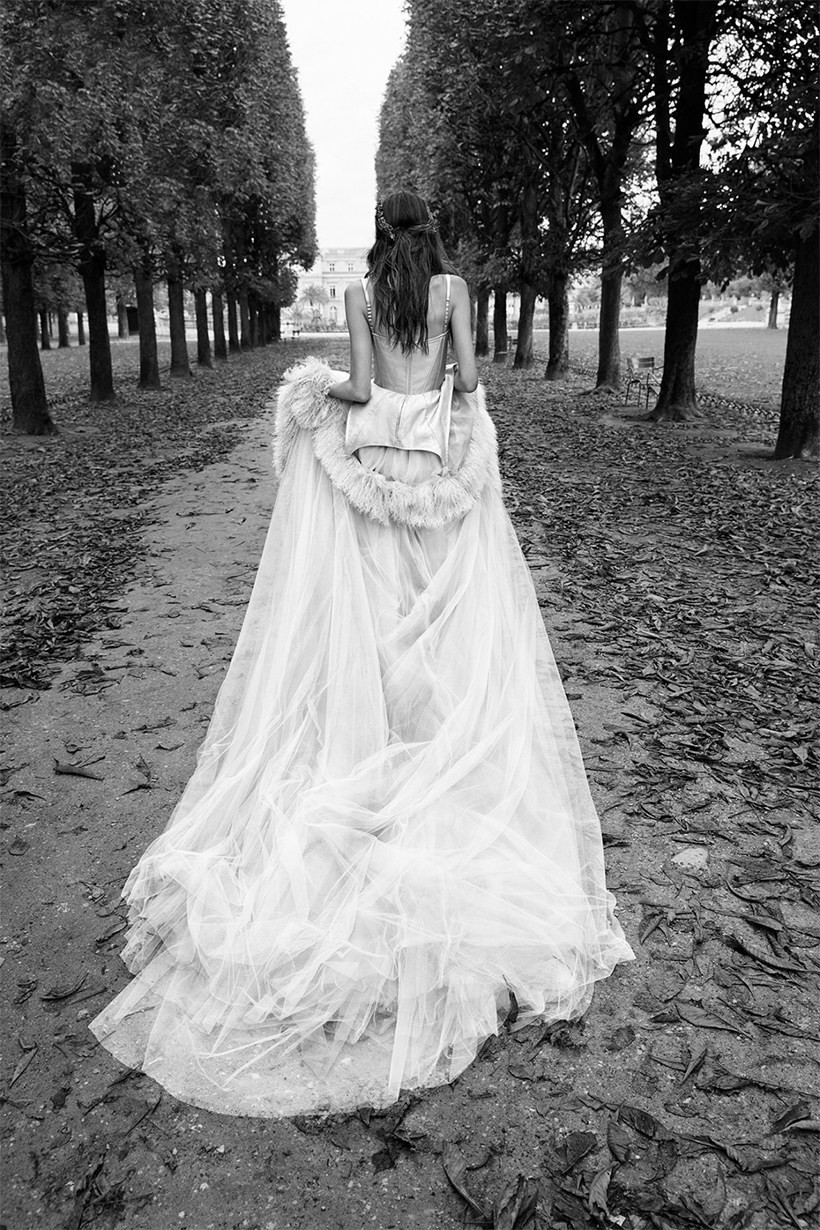 vera-wang-fall-2018-bridal-collection-Witchy-3