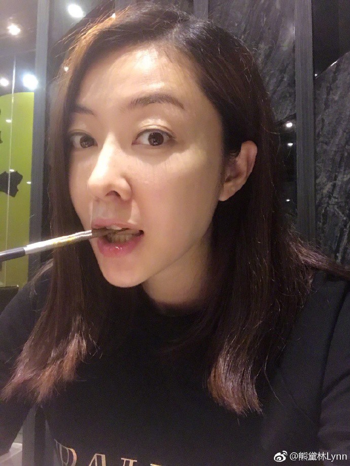 66afe62bgy1flz5fm1gsuj215q1jkanr