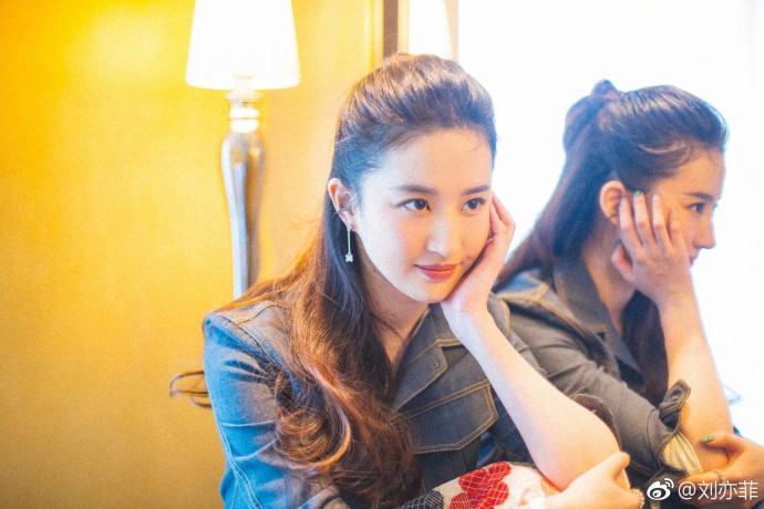 c260f7ably1flea3a6ixgj21jk111wrz