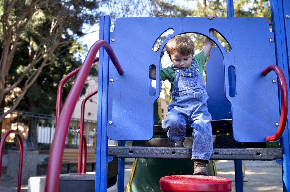 playground-2457320_1920