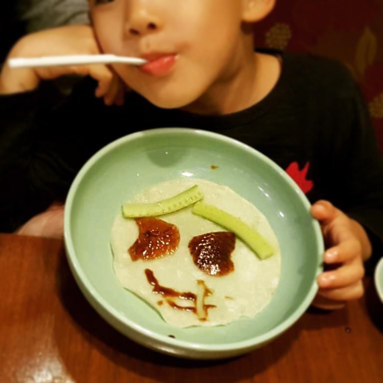 26868095_580989412249993_8328789353358688256_n