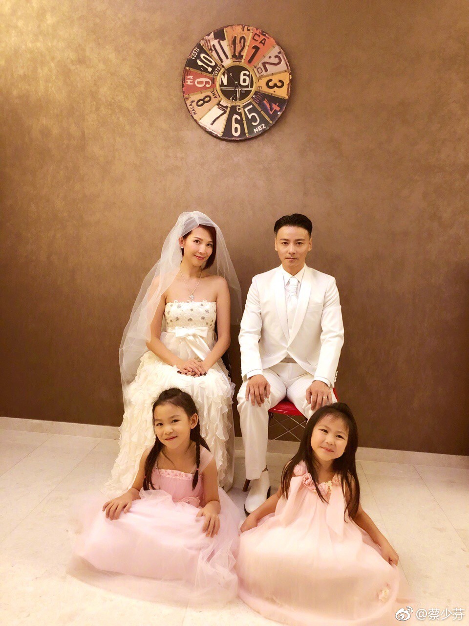 4c0aec55gy1fndp4vt39aj20qo0zk45h