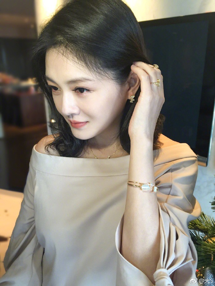 6722d886gy1flop7jrpi4j20qo0zk7ac