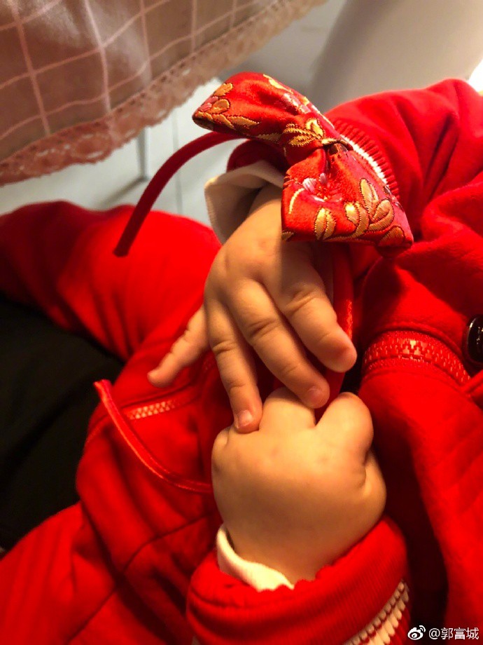 66f84d00gy1fossjvm93qj20qo0zk7a7