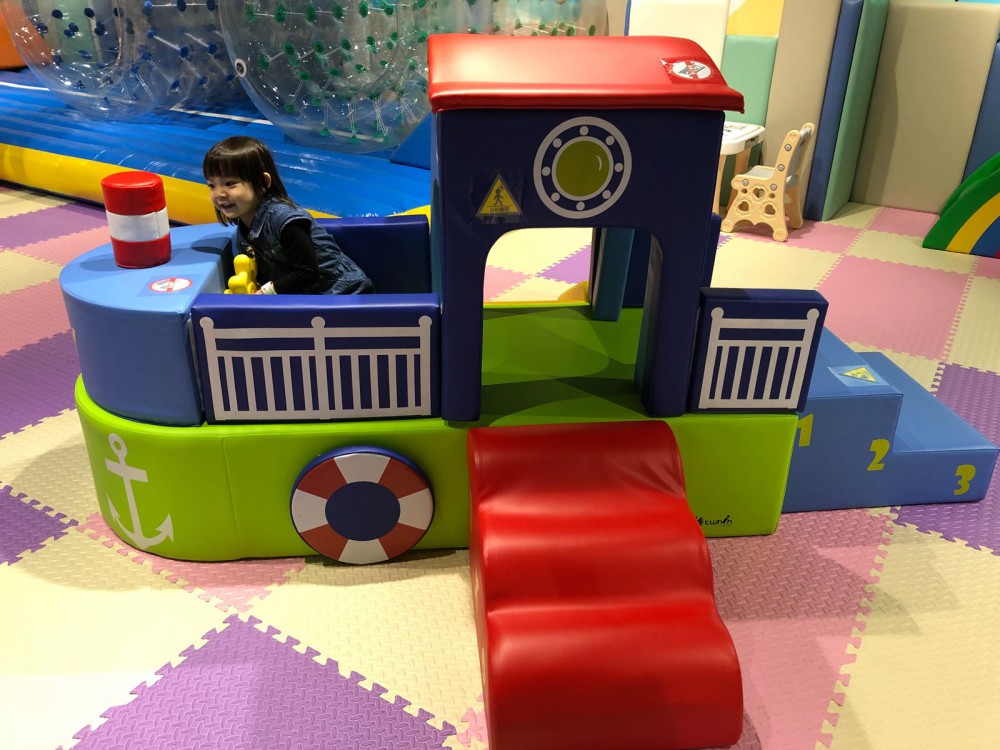 ea40cb86-ee71-4e3d-a0ae-565adf318c97