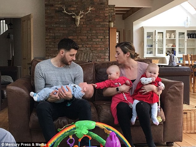 4A6561D000000578-5526513-image-a-36_1521630806825