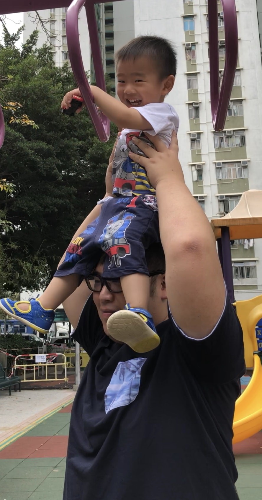 6511EA90-D083-4E2B-B73F-785BCE0FC560