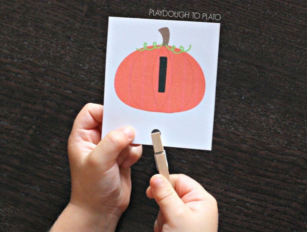 Super-fun-count-and-clip-cards.-Perfect-preschool-math-activity-for-fall-1024x775