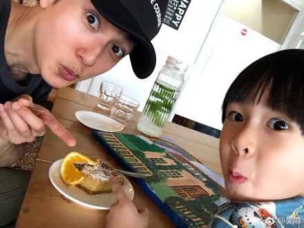 e7395209gy1fqd5dcbgcoj21hc142e82