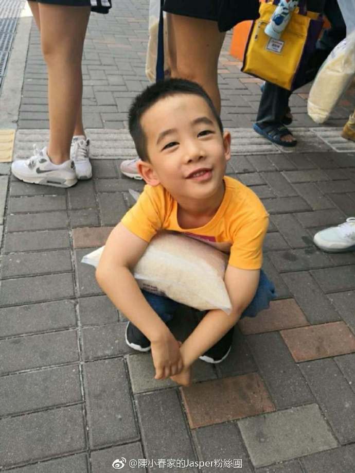 006VBoWngy1frc87d20pyj30u013zn0g