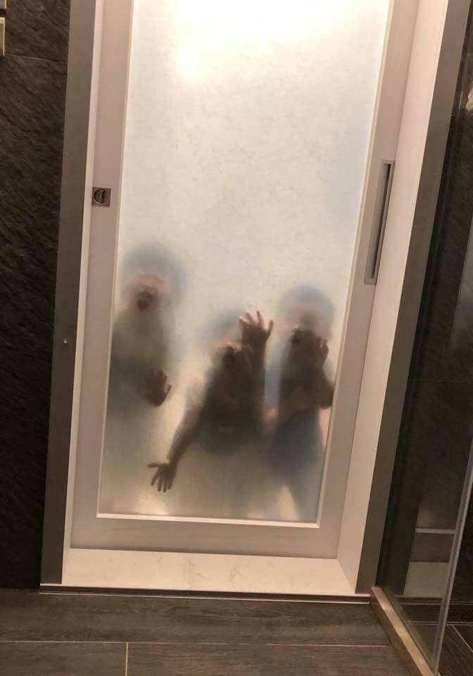 31945955_679588302391658_5100745255704068096_n