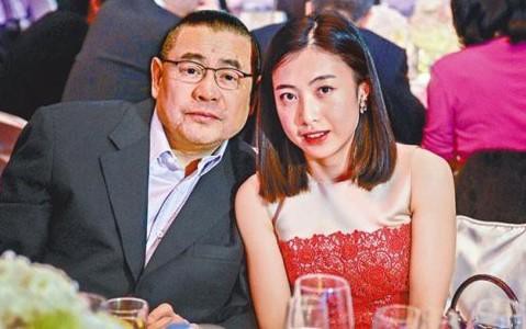 47070004a12d40fa76e9