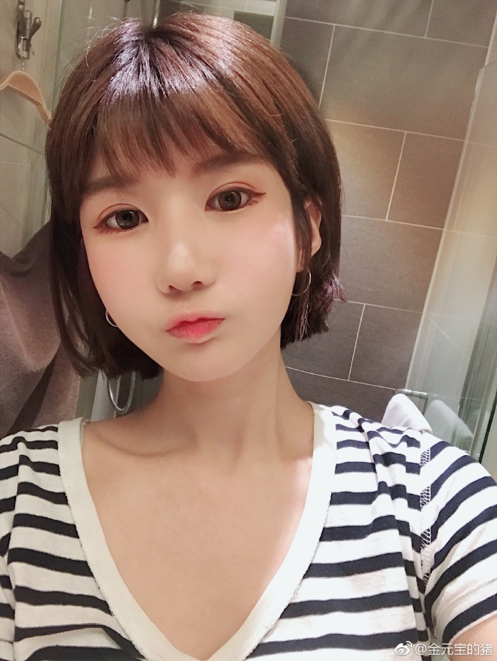 0067ncX7gy1frendqnxsej31431hcduf