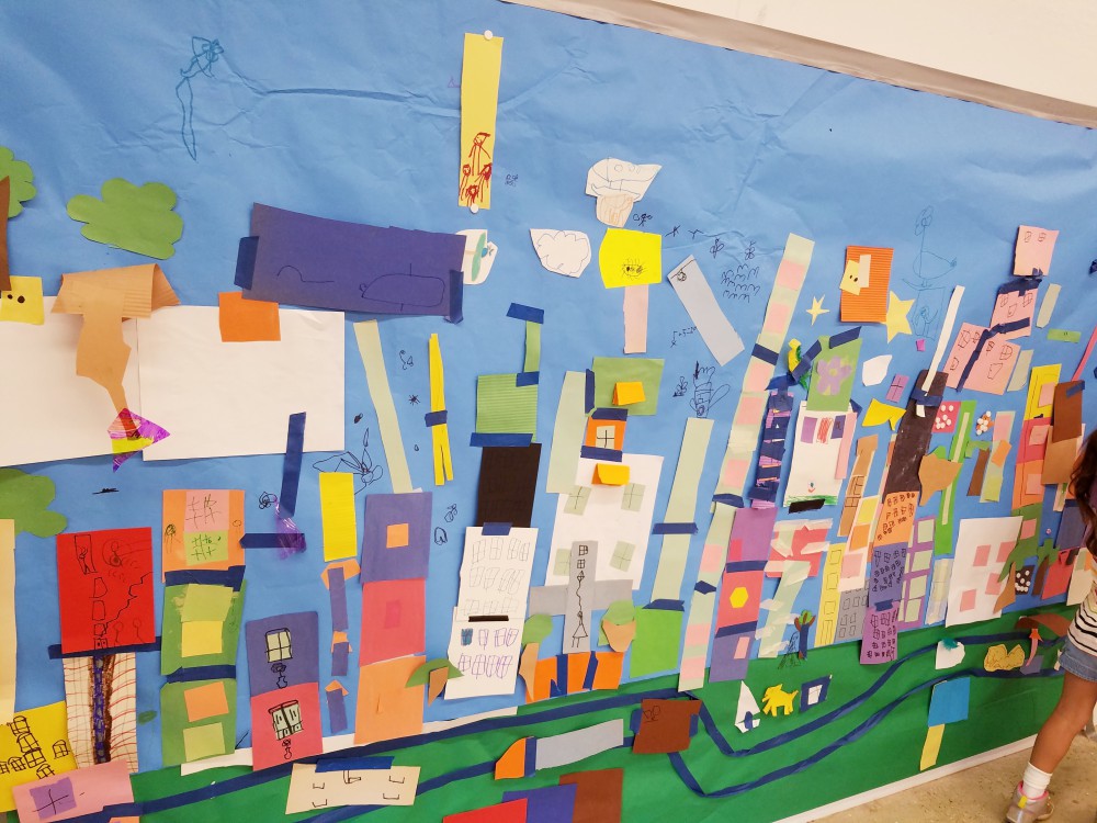 這是一幅由4歲孩子們合力完成的城市拼圖！