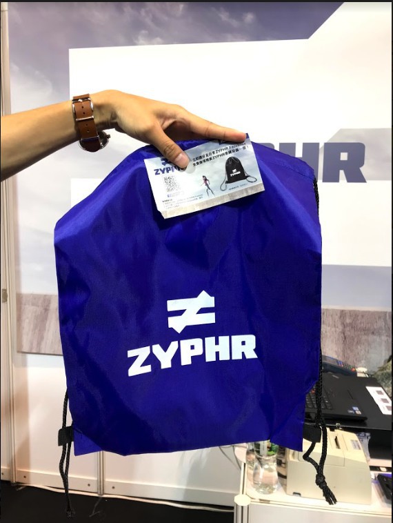 Like Facebook 同 優惠小冊子嘅優惠券就可以換到