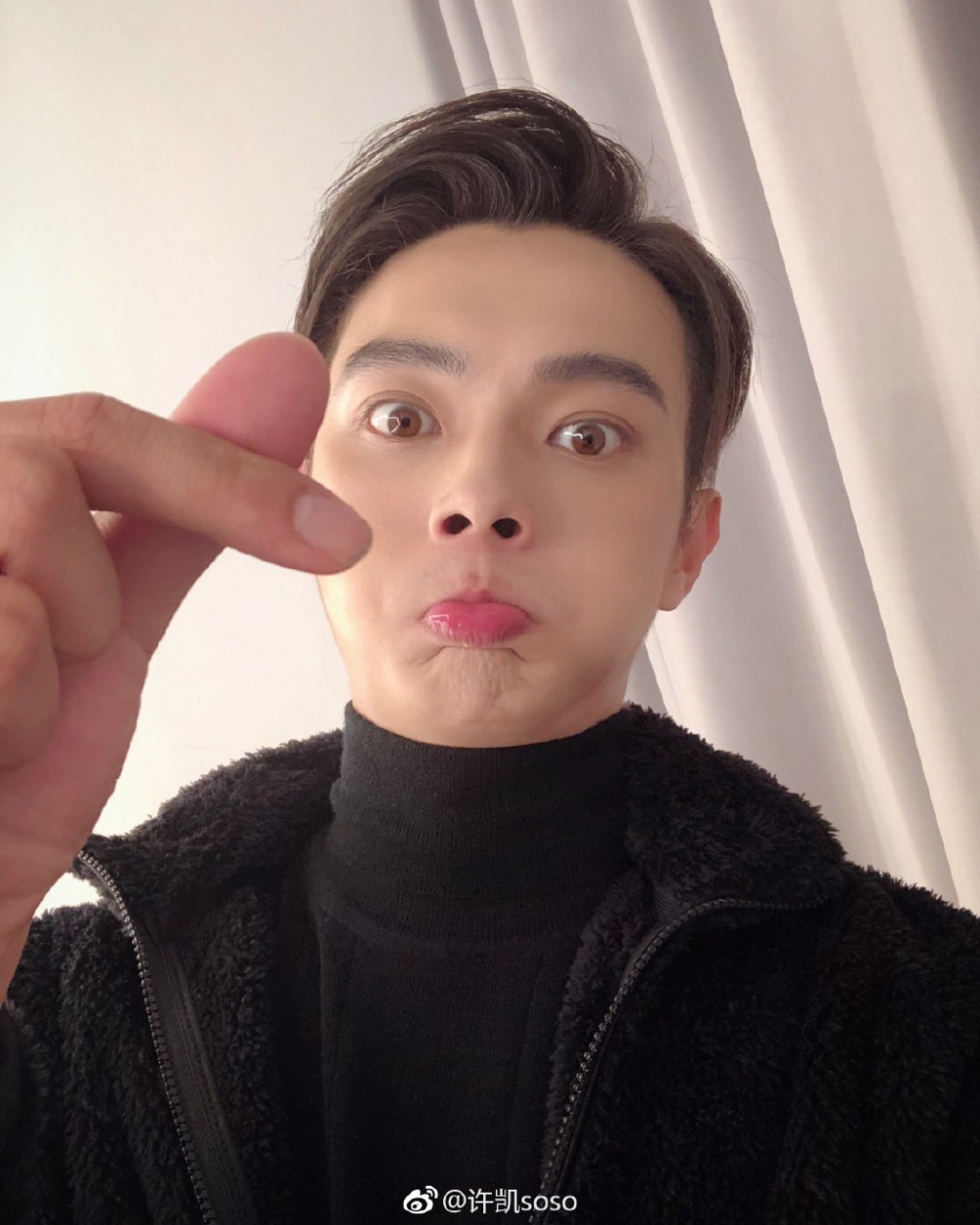 aec223b9gy1fucwfmbmvej21sg28kty0