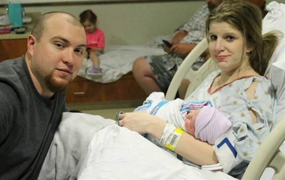 man_announces_birth_death_today_170518_05_8b768f01c30685ee9bde7eca10758aa5.fit-560w