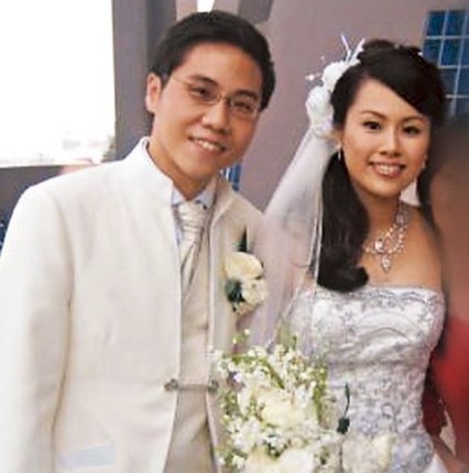 方東昇在2006年迎娶拍拖4年的初戀女友吳先玲