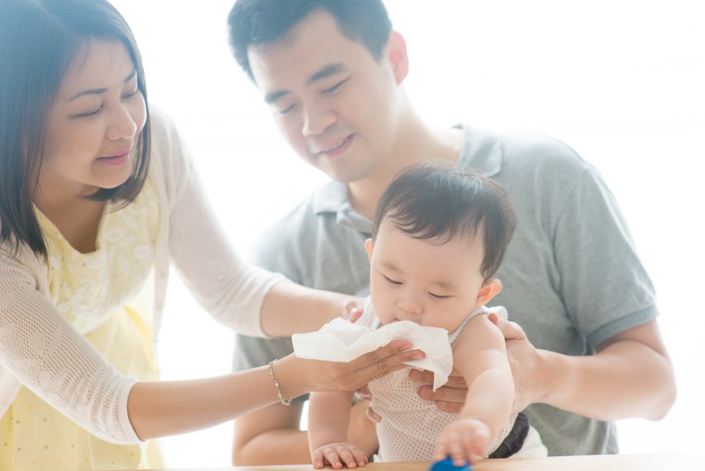 免疫力還未夠好，較為脆弱、容易生病