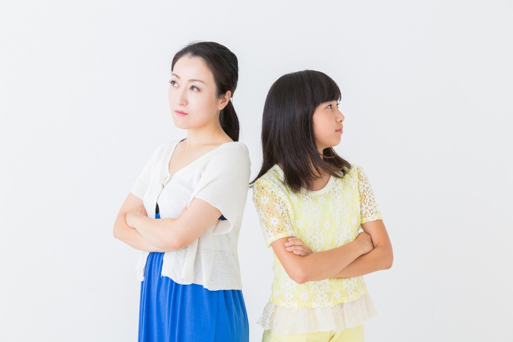 當大人說謊又責備他人，同時又告訴孩子不要做這些事情