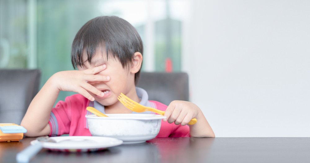 兒子用絕食威脅父母