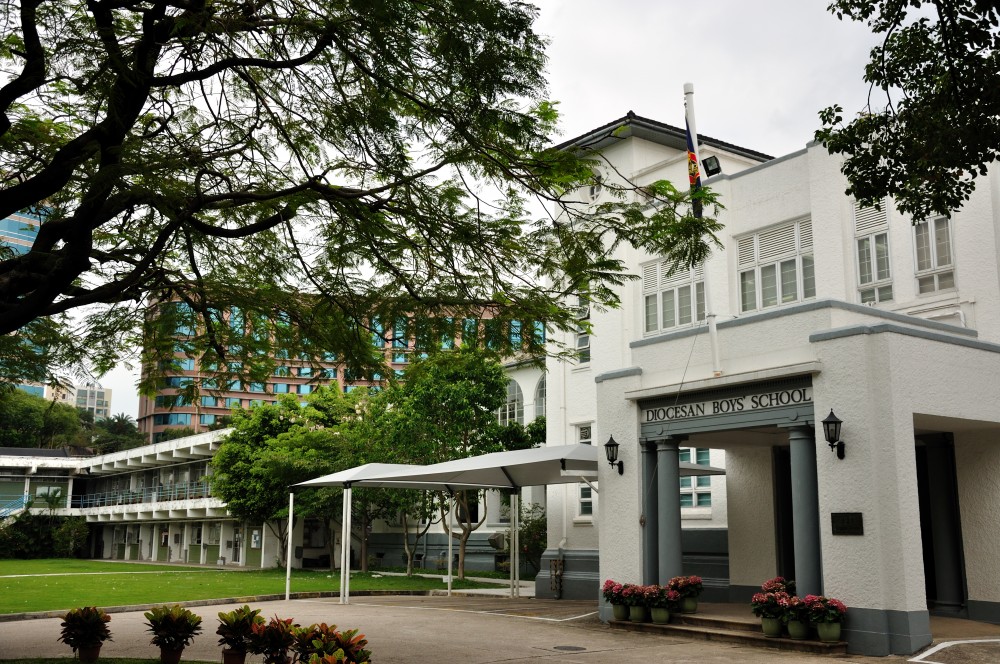 愈來愈多傳統名校提供IB課程,包括拔萃男書院、聖保羅男女中學、保良局蔡繼有學校等