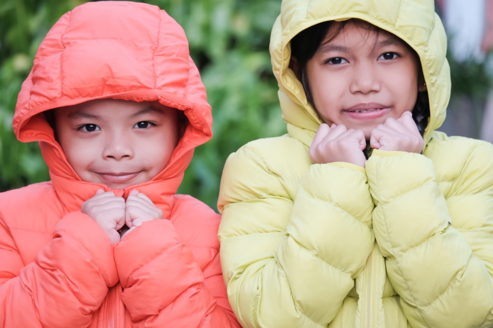 如果從小把寶寶包成「糉」，長大後較易怕冷。