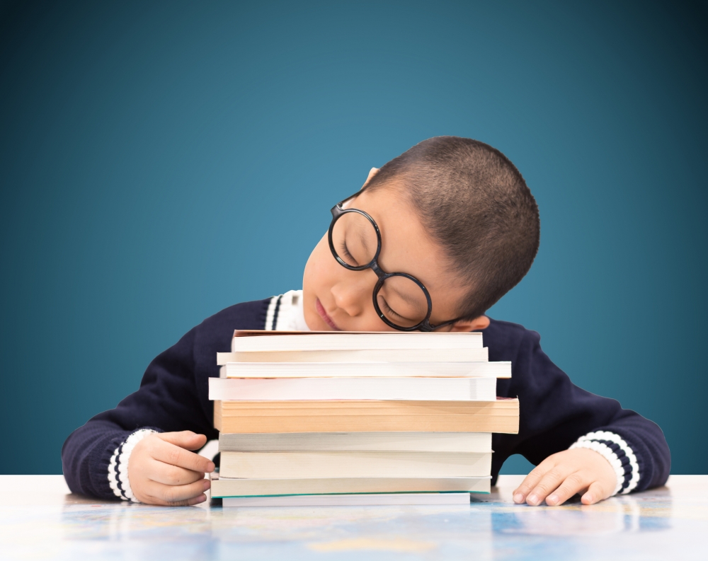 小朋友切勿熬夜