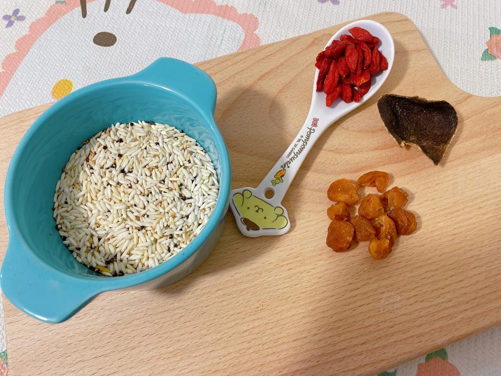 桂圓杞子陳皮炒米茶