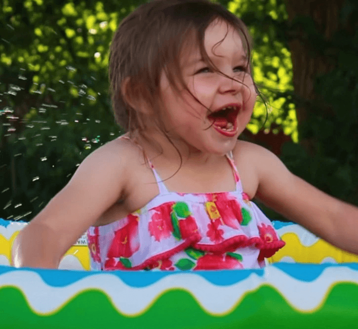 外國有患天使綜合症（Angelman syndrome）的孩子，只需極少的睡眠時間，便可一整天精力充沛