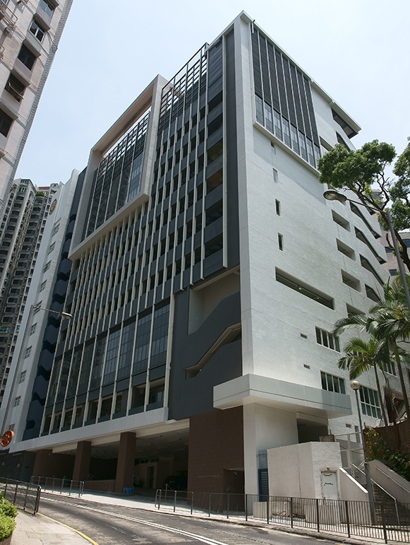 聖士提反女子中學附屬幼稚園是一所基督教學校