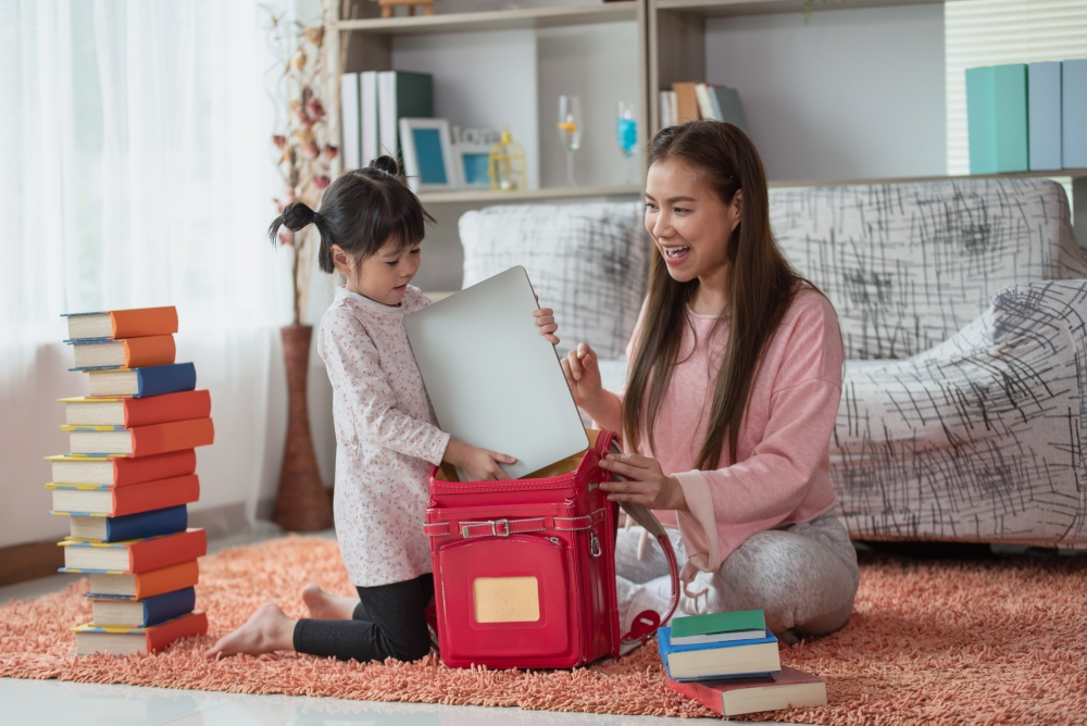 網民安慰事主，指兒童的適應力很強，不用擔心