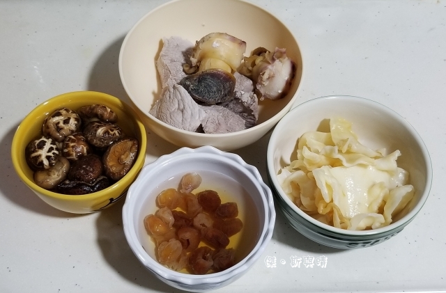 花膠螺頭燉瘦肉所需食材。