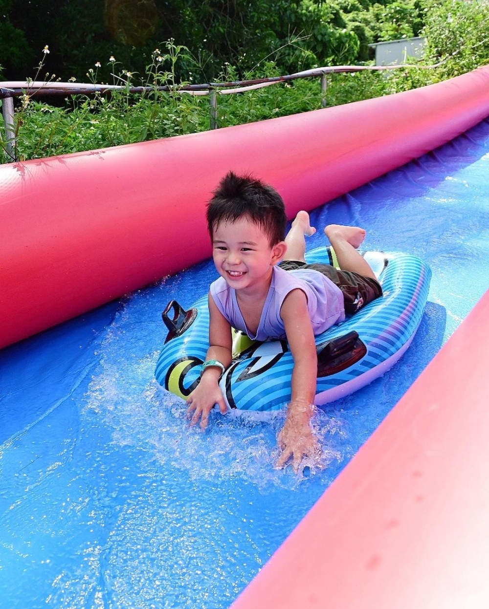 禾田喜山種植園水滑梯。