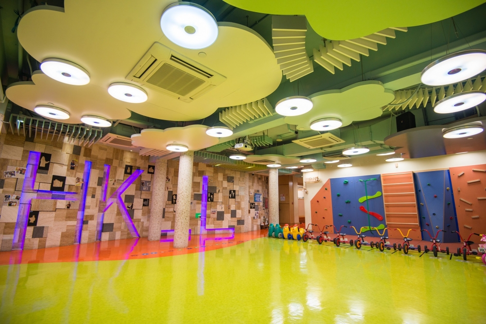 香港靈糧堂幼稚園於11月舉行新生面見日。