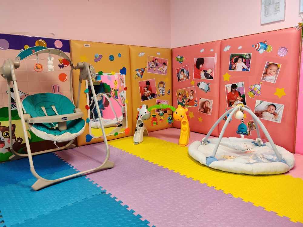 以「嬰幼兒為本」,讓孩子與同伴在交往中,學習相處。