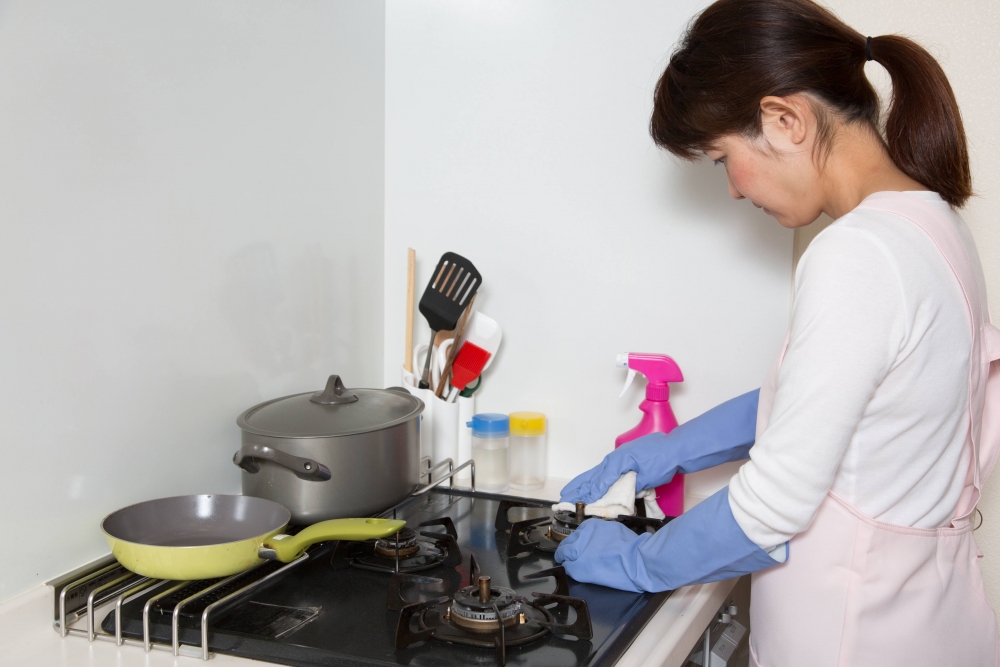 洗米水可用來清潔爐灶。