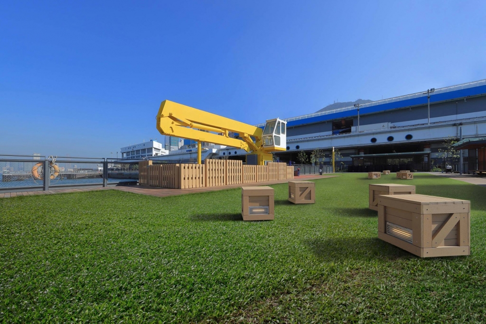 中西區海濱長廊-西區副食品批發市場段，佔地約5 200平方米，包括長約400米的海濱長廊及4個閒置碼頭，以及休憩草坪。