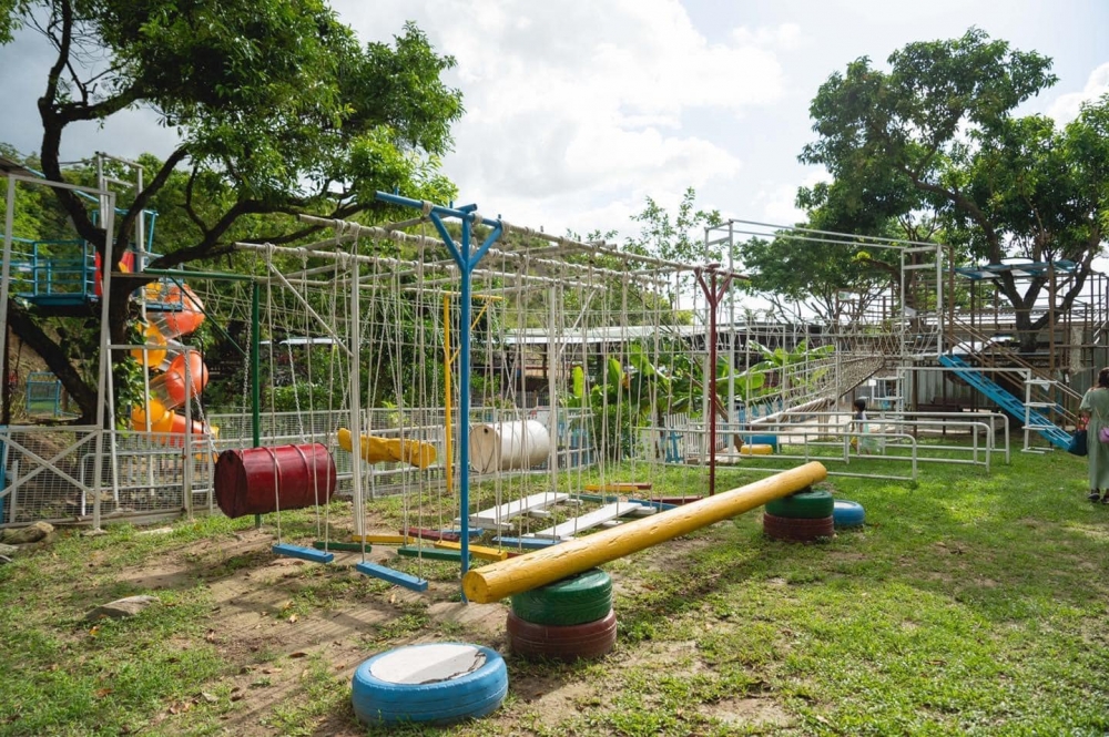 小白兔音樂農莊的兒童玩樂攀爬設