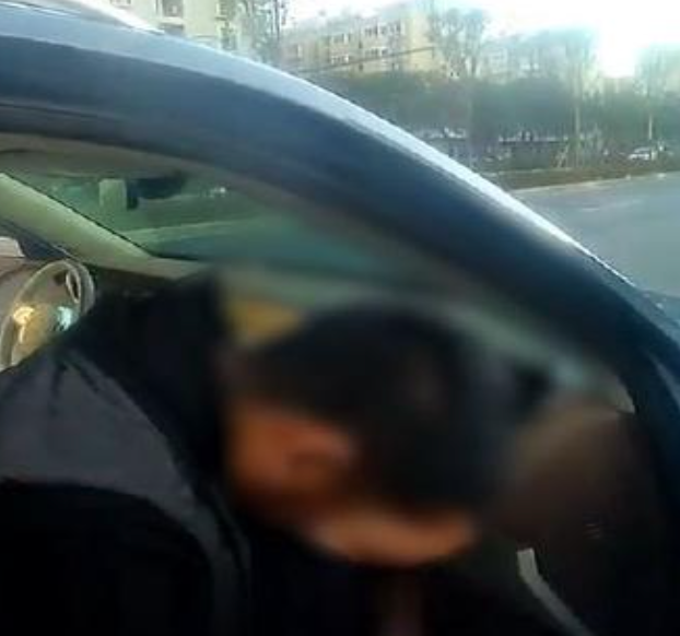 現今世代仍有不少人存有重男輕女的傳統觀念，不過內地就有位爸爸剛剛相反。