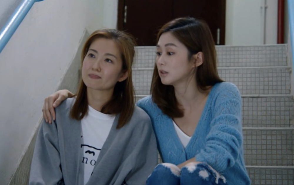 從姑仔偷偷截取的手機聊天記錄來看，她們確認奶奶真的出軌了。