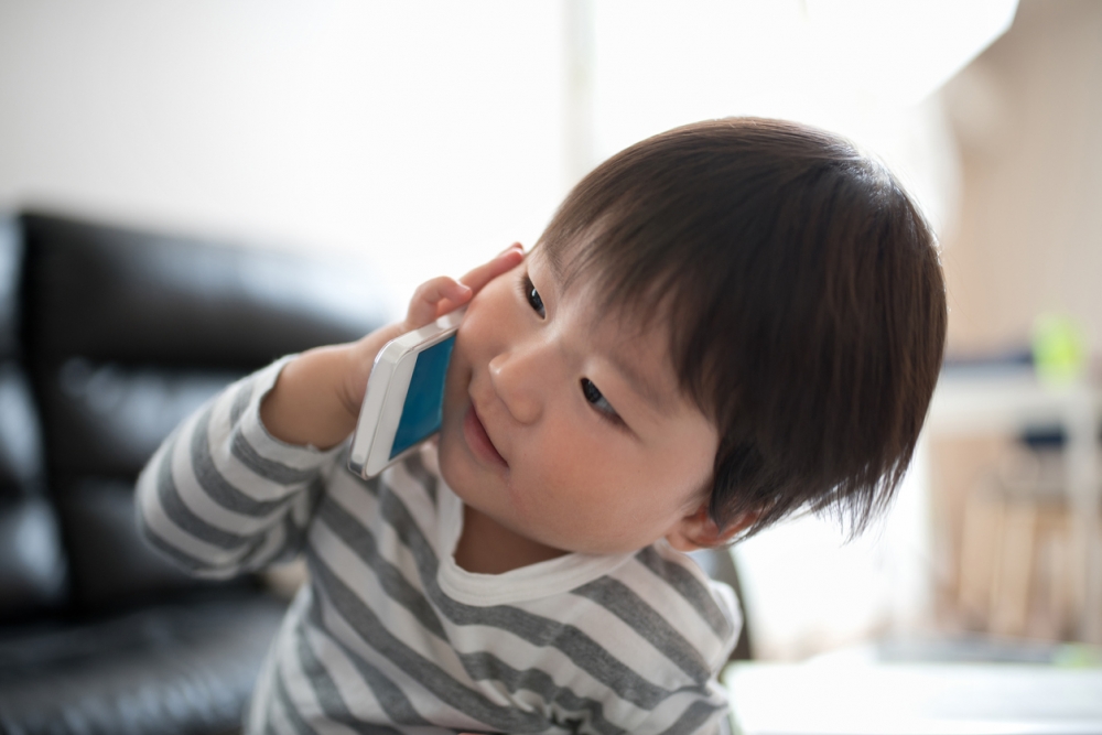 港女跟友人的3歲兒子講「BB話」被制止。