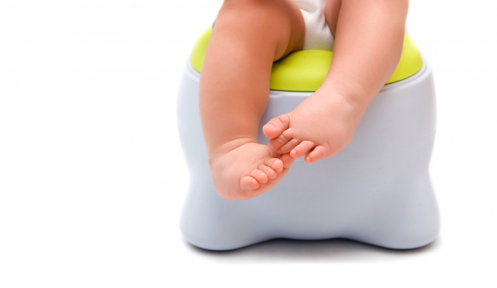 兩歲半至三歲左右才好開始戒片。